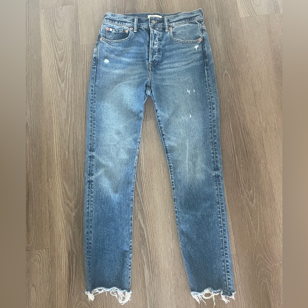 AE77 Women’s Straight Crop Jeans